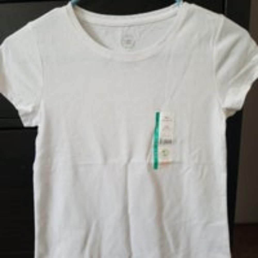 white tee NEW
